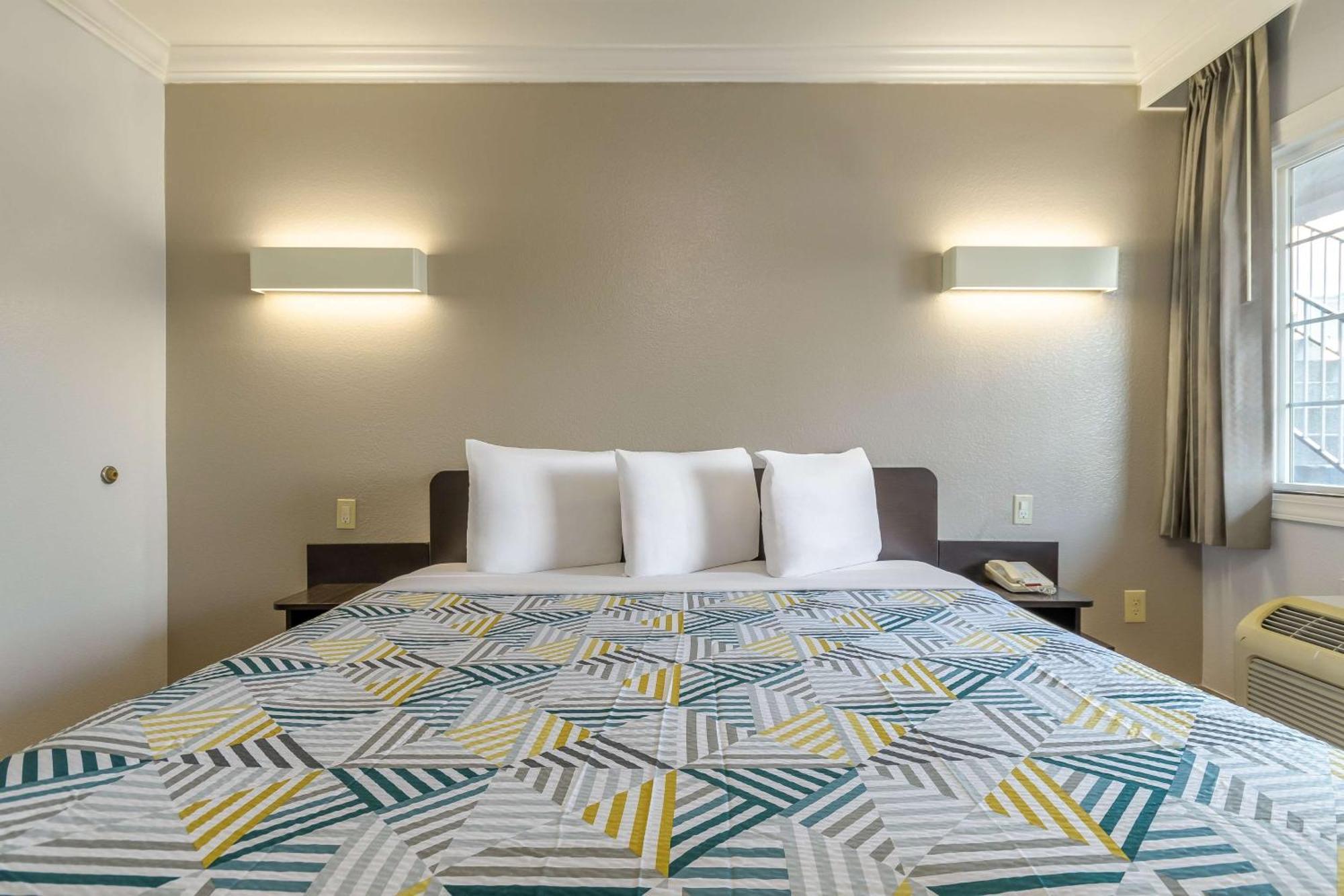 Motel 6-San Jose, Ca - Convention Center מראה חיצוני תמונה