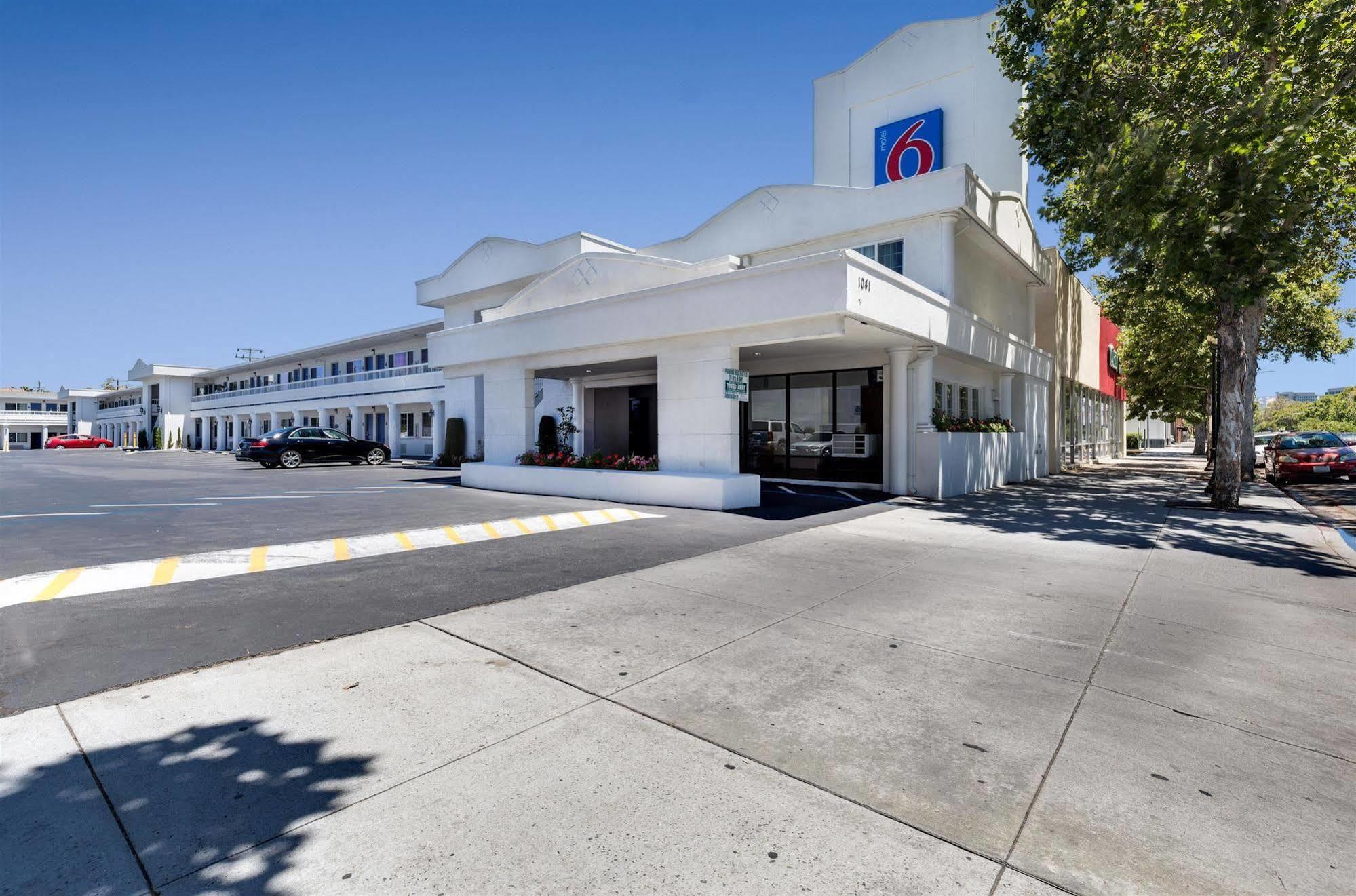 Motel 6-San Jose, Ca - Convention Center מראה חיצוני תמונה